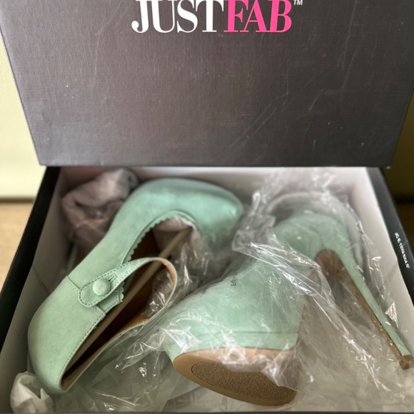 JustFab Platform Mary Jane Baby Doll Heels in Mint ( Perfect for Halloween ) - Picture 14 of 14